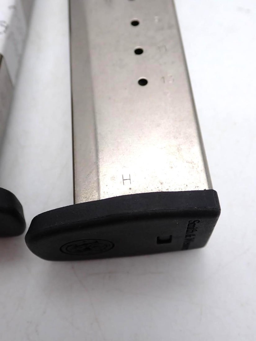(2) Smith & Wesson SD40 .40 S&W Magazines - 3