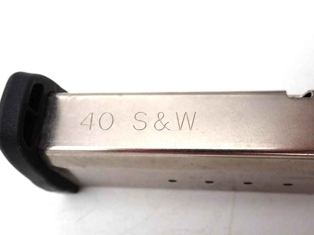 (2) Smith & Wesson SD40 .40 S&W Magazines - 5
