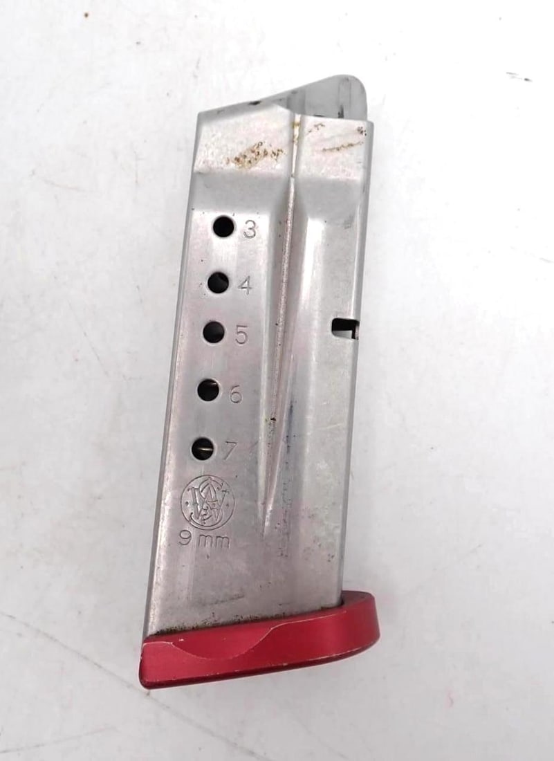 Smith & Wesson M&P9 Shield 9mm Magazine: 7 Round