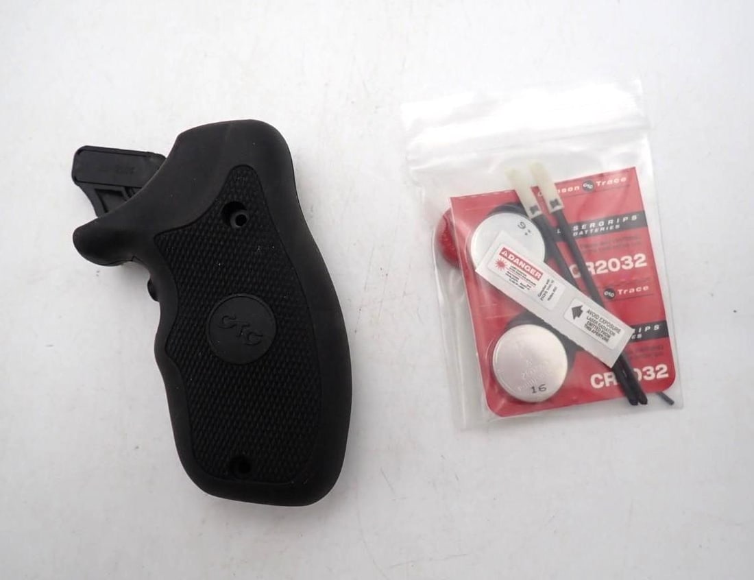 Crimson Trace LG-375 Revolver Laser Grips - 2