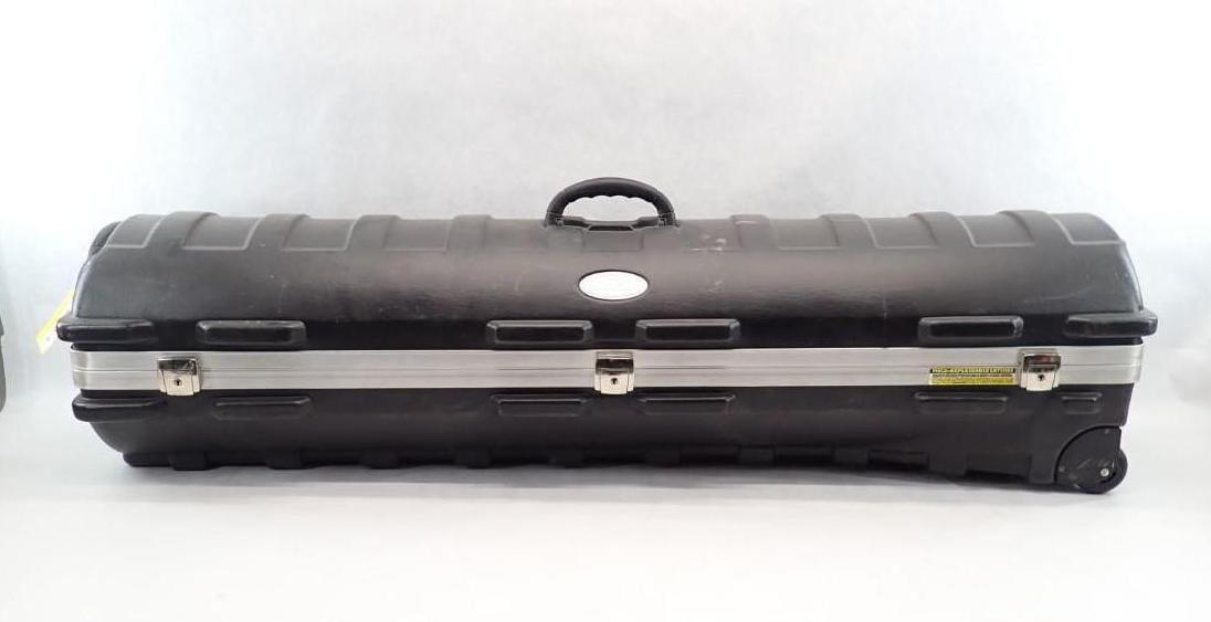 SKB Rolling Hard Case: for golf clubs?