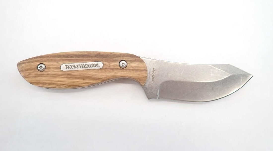 (9) Folding & Fixed Blade Knives - 16