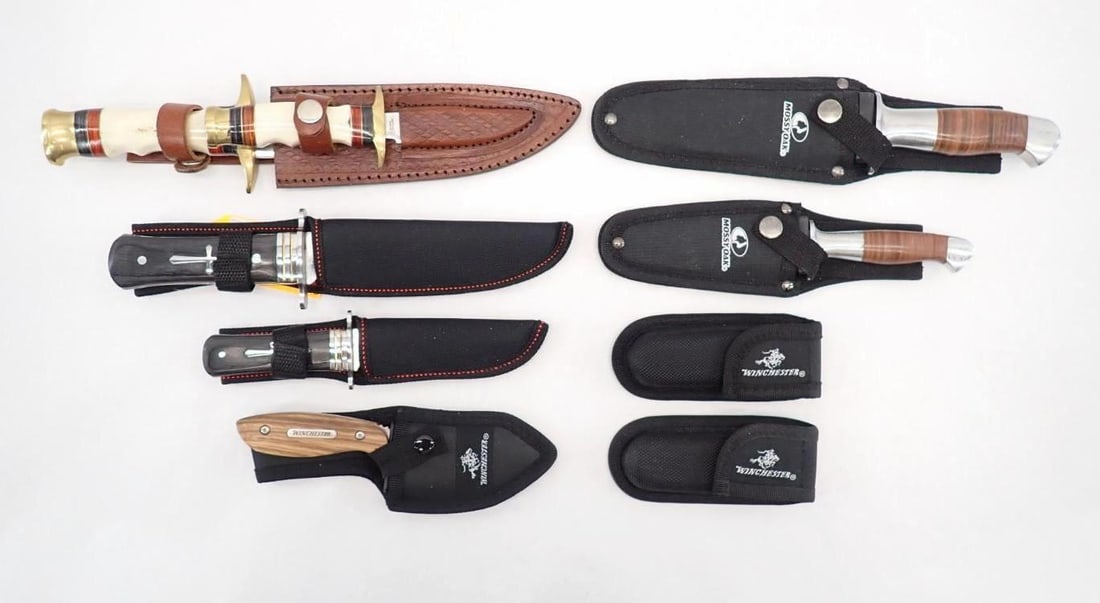 (9) Folding & Fixed Blade Knives: (9) Folding & Fixed Blade Knives