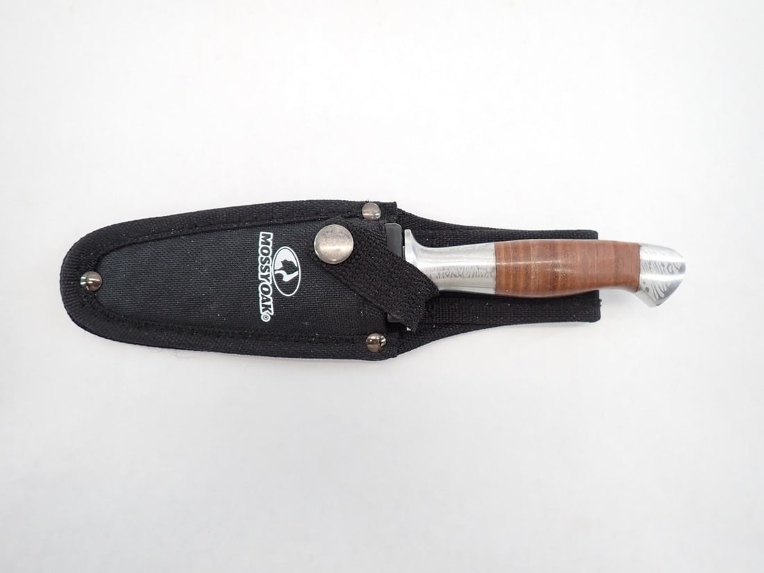 (9) Folding & Fixed Blade Knives - 7