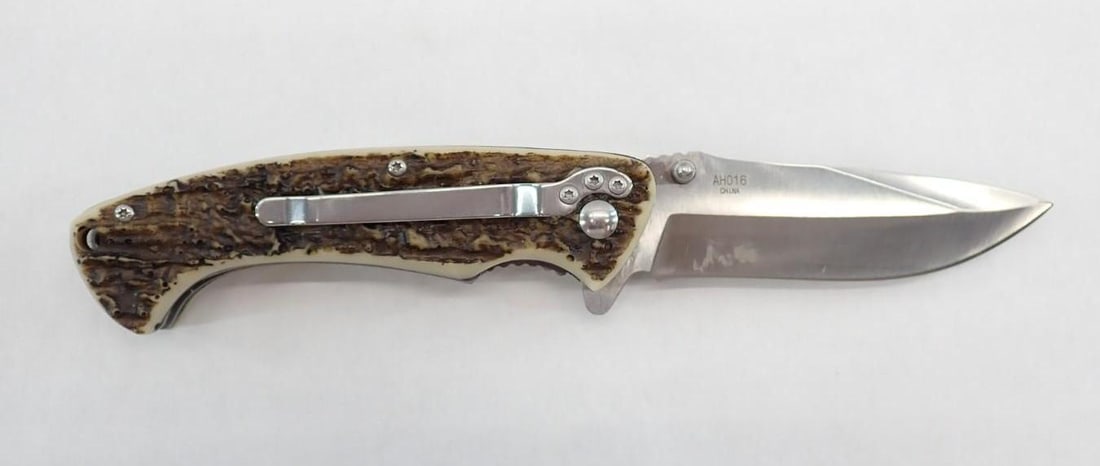 (7) Folding & Fixed Blade Knives - 17