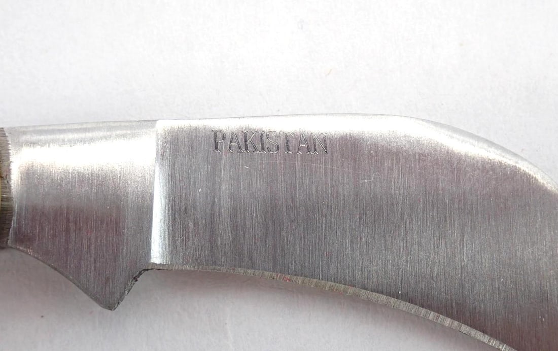 (7) Folding & Fixed Blade Knives - 4