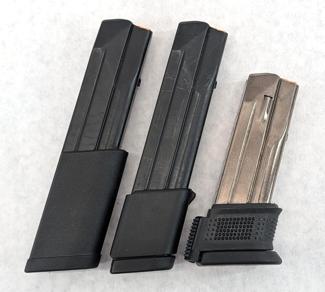 (3) FN 509 9mm Magazines: electroless nickel finish on the 17 rd mag, black polymer sleeves on all, (2)-24 Round and (1) 17 Round *Restricted