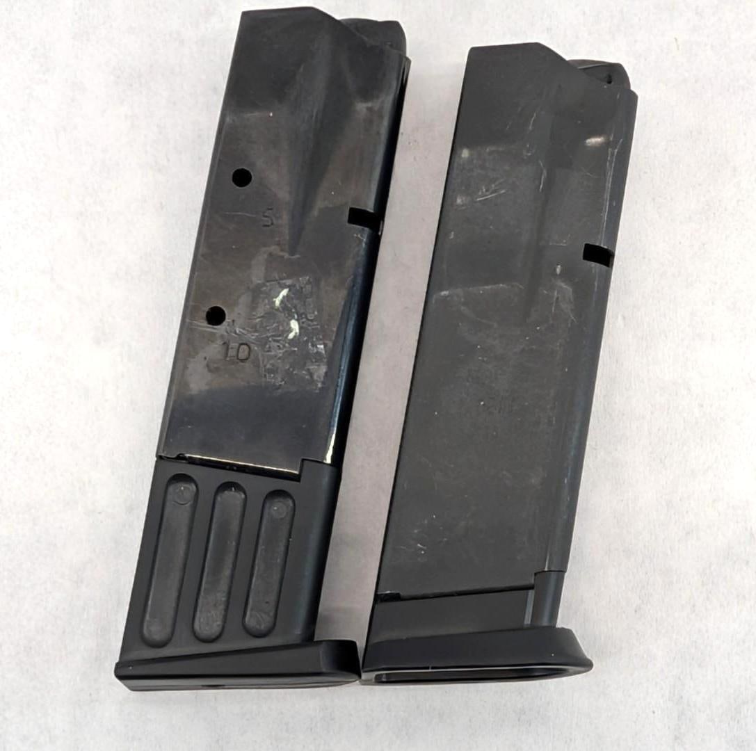 (2) Sig Sauer P226 Magazines: 1 Mec-Gar, 1 factory mag, 10 Round
