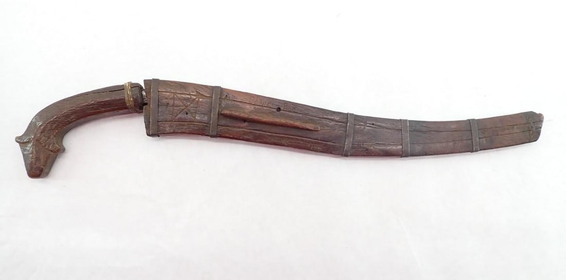 Philippine Moro Curved Blade Knife & Scabbard - 3