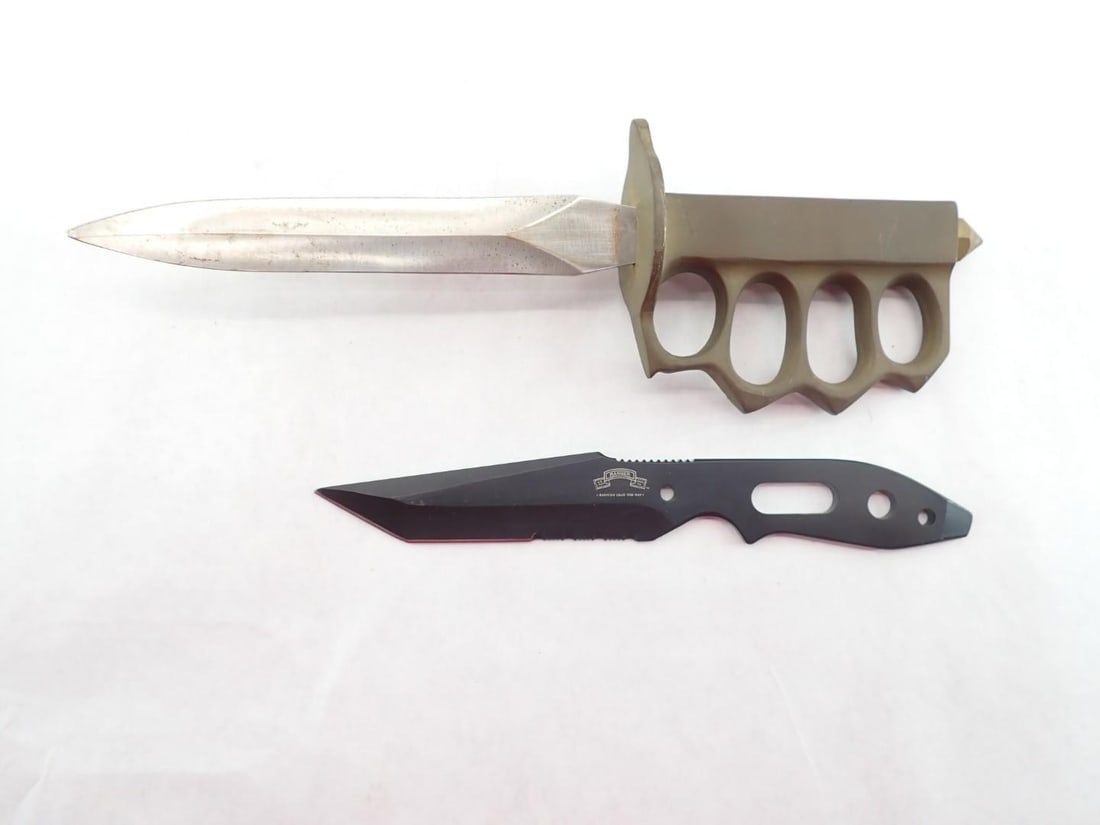 Outdoor/Throwing Knives Lot - 7