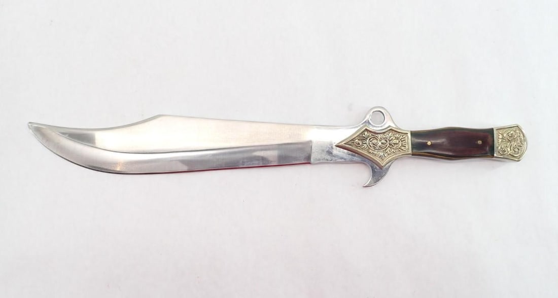 (10) Fantasy Swords/Knives - 18