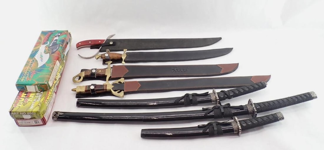 (10) Fantasy Swords/Knives: Including samurai style, hunting knives, etc