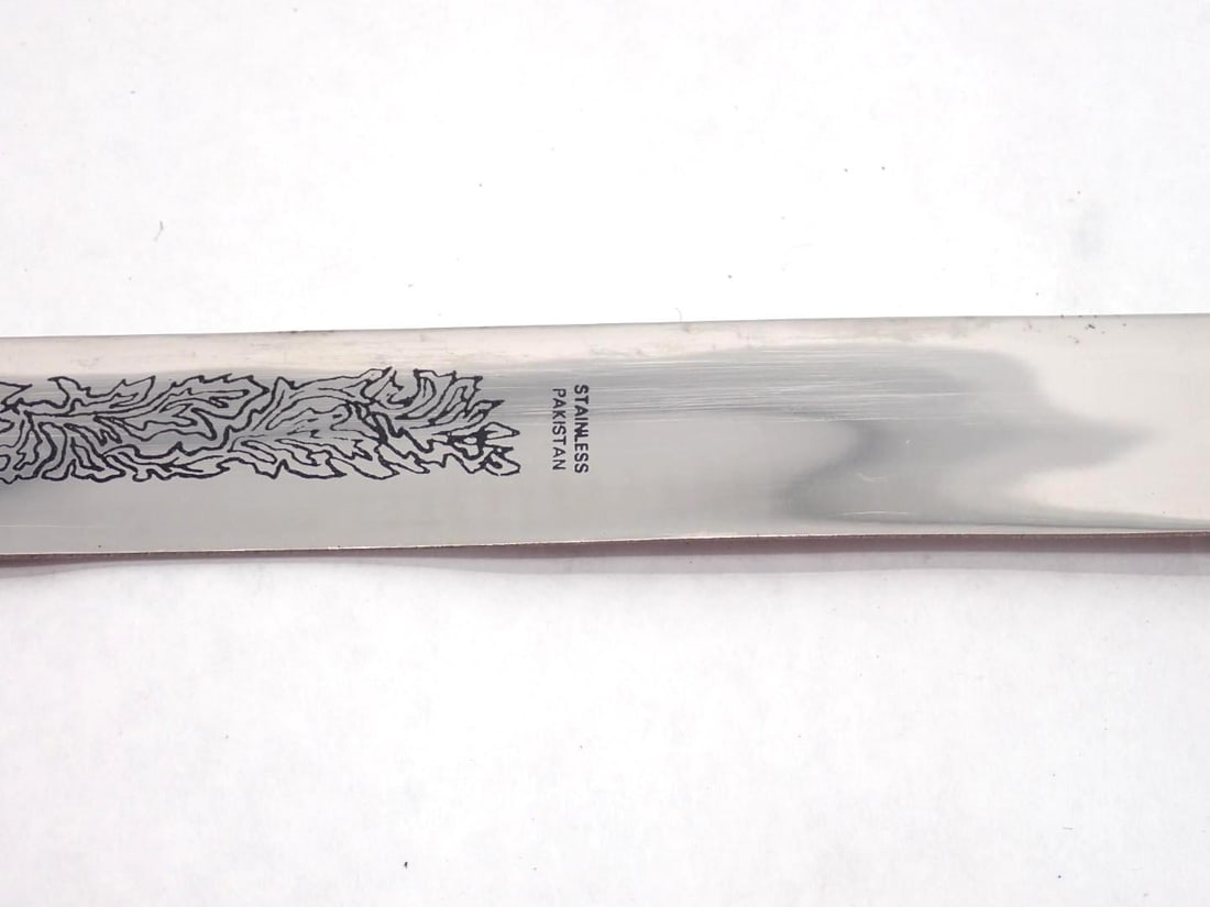 (10) Fantasy Swords/Knives - 5