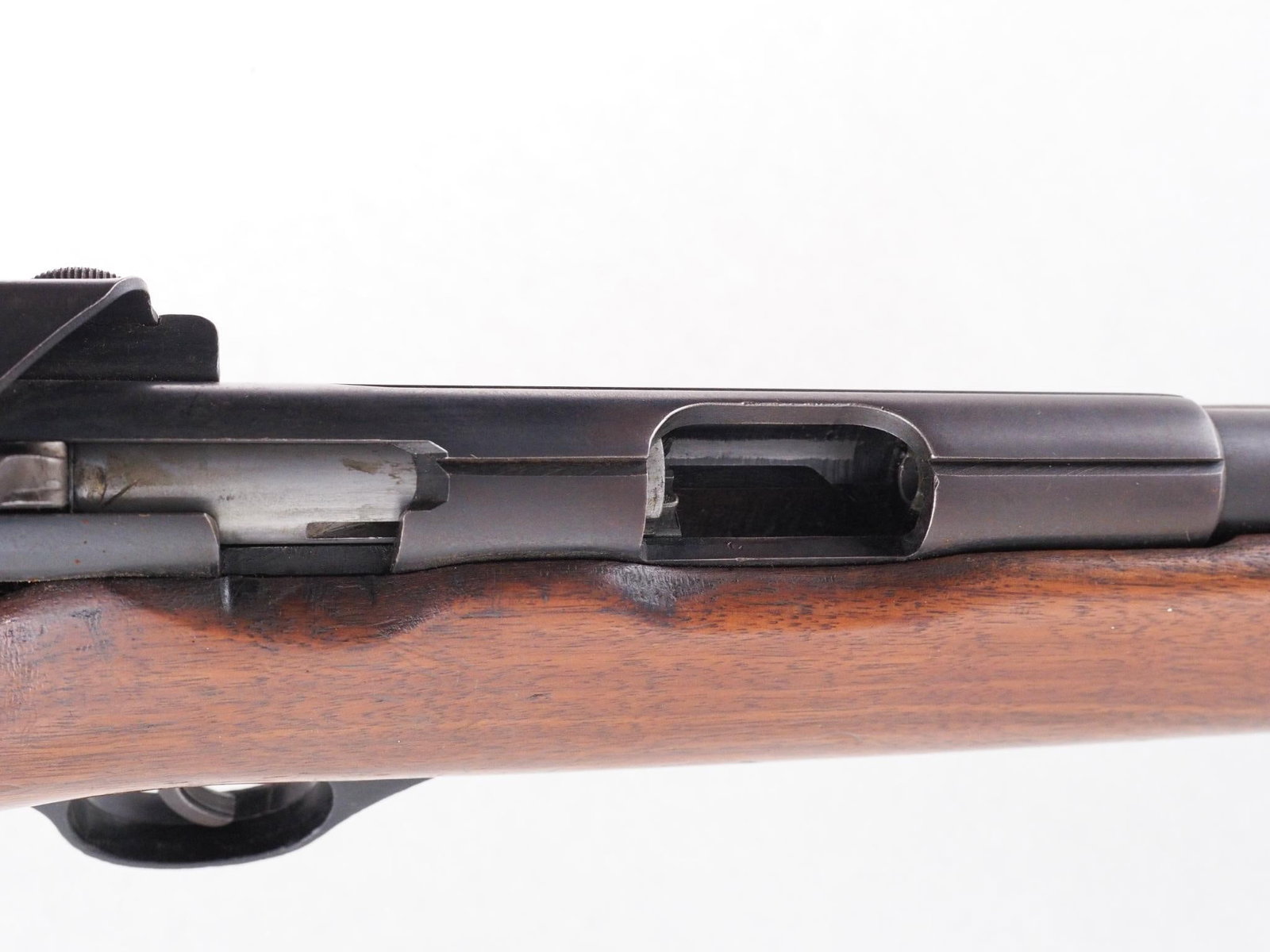 Mossberg 142-A Rifle - 20