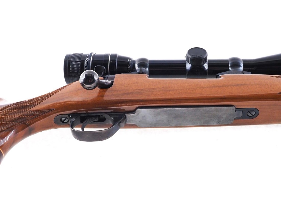 Weatherby Mark V Rifle - 11