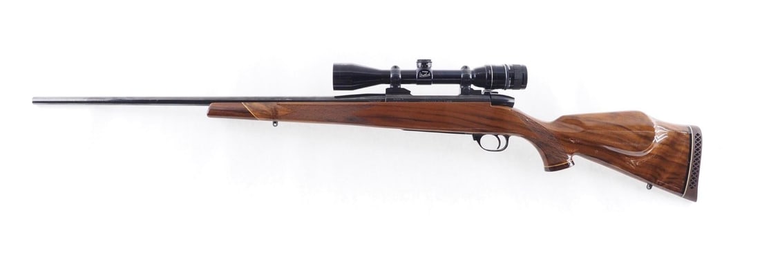 Weatherby Mark V Rifle - 2