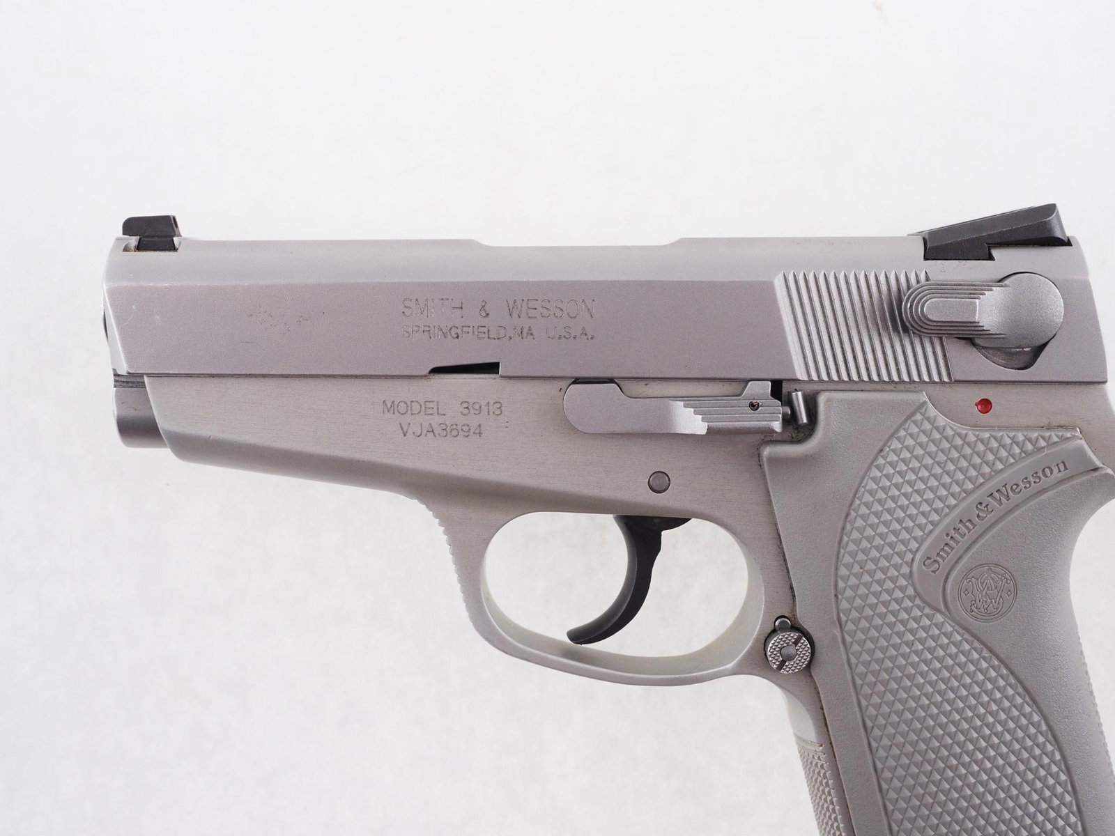 Smith & Wesson Model 3913 Pistol - 5