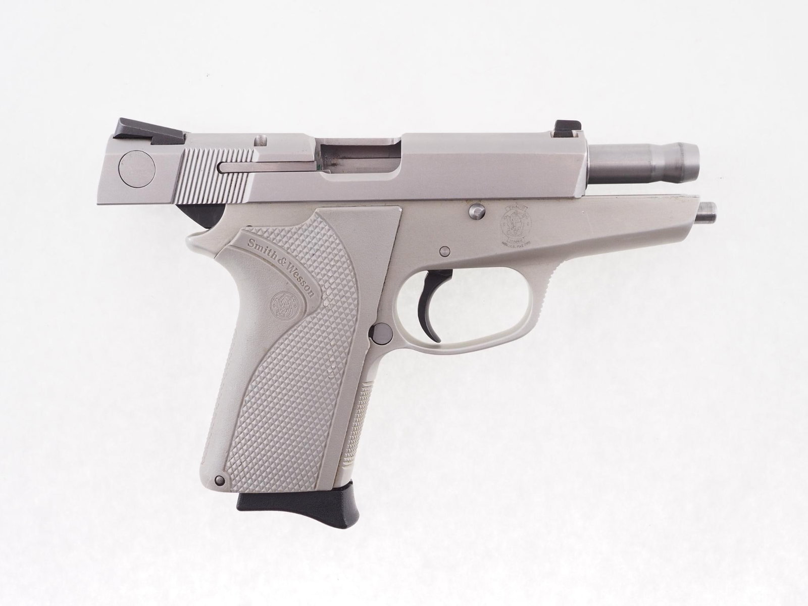 Smith & Wesson Model 3913 Pistol - 7