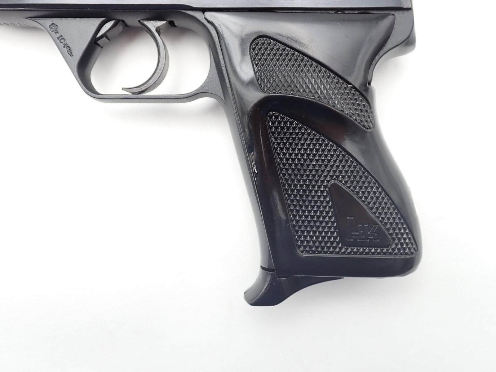 Heckler and Koch HK4 Pistol - 7
