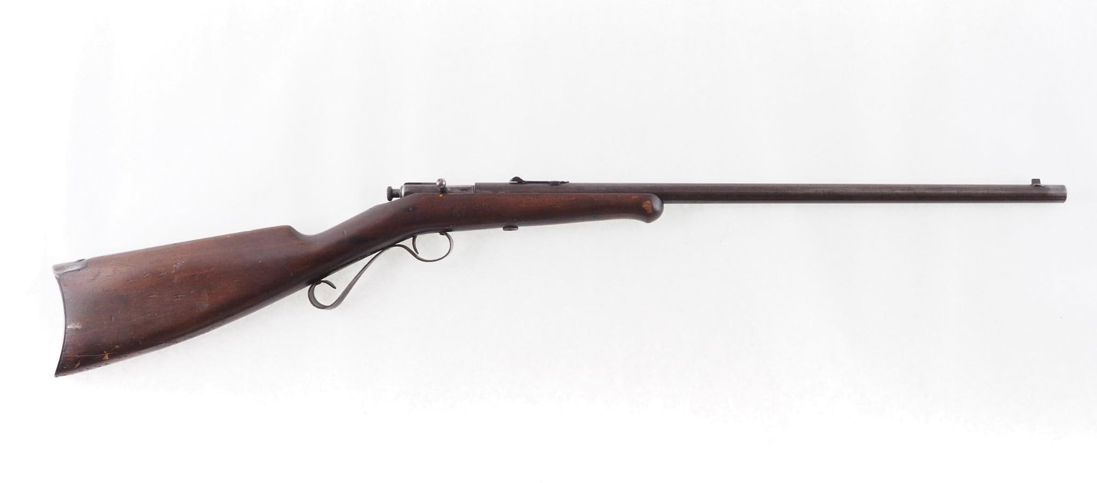 Winchester 46134 Rifle: SN: None Year of Mfg: 1904-1931 Cal: .22 S,L, or Extra Long Action Type: Bolt Action Barrel Length: 21" Sights/Optics: Original open sights Stock: Wood, with cresent butt plate. Normal amount of
