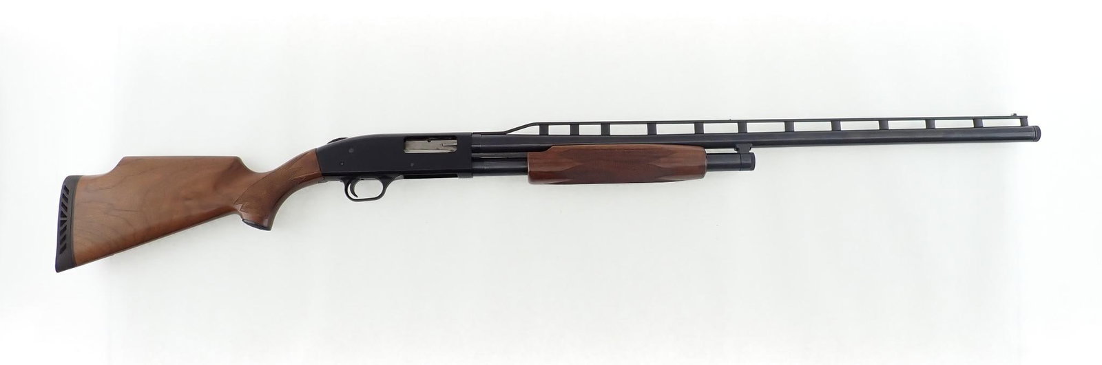 Mossberg 500 AHT Shotgun: SN: H063894 Cal: 12 Ga. Action Type: Slide Action Barrel Length: 30" Modified choke Sights/Optics: Vented rib, front bead Stock: Original wood stock, few handling marks Finish: Blued Finish Cond: