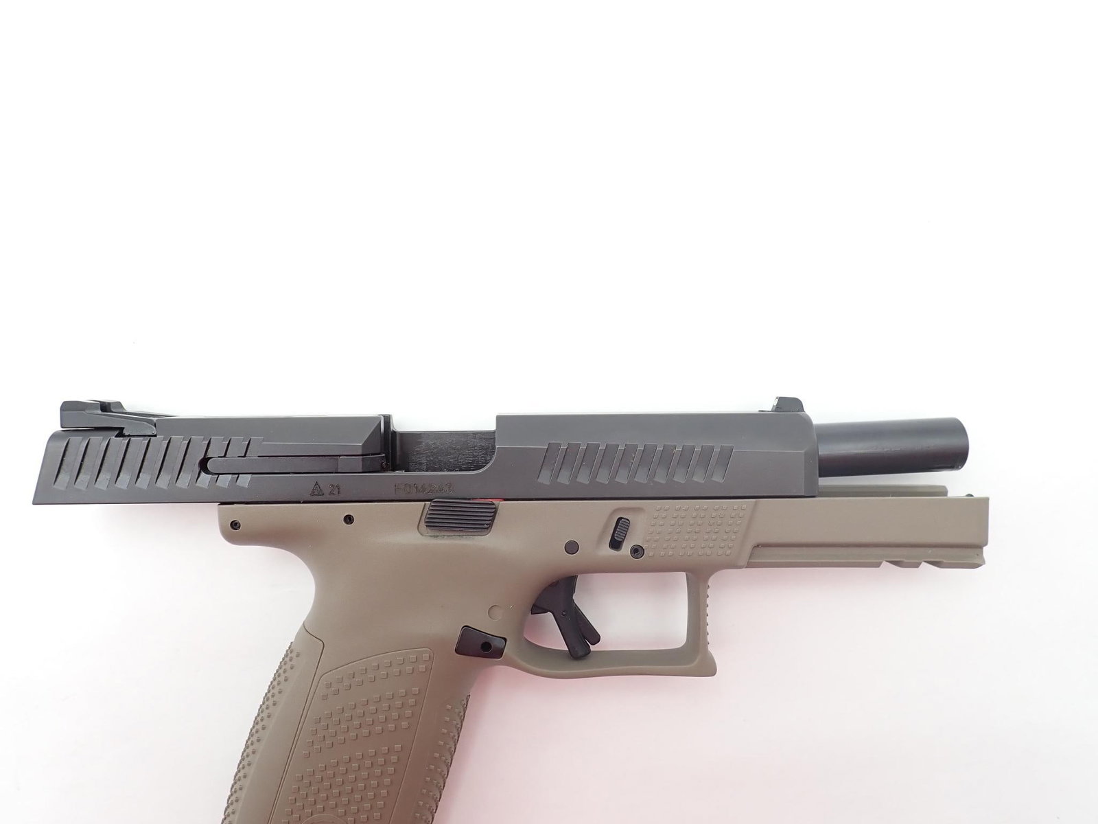 CZ P-10 F Pistol - 12