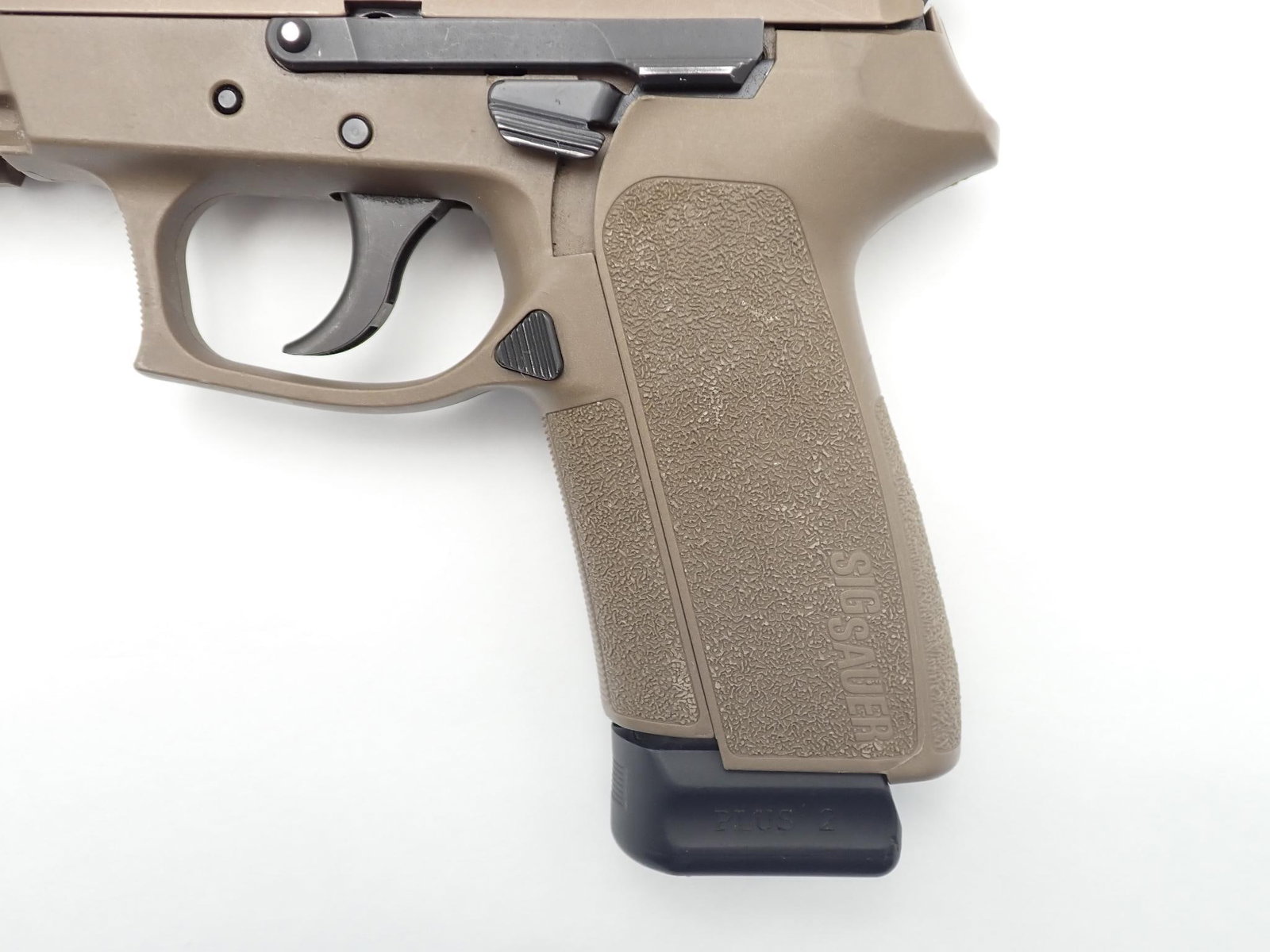Sig Sauer SP2022 Pistol - 9