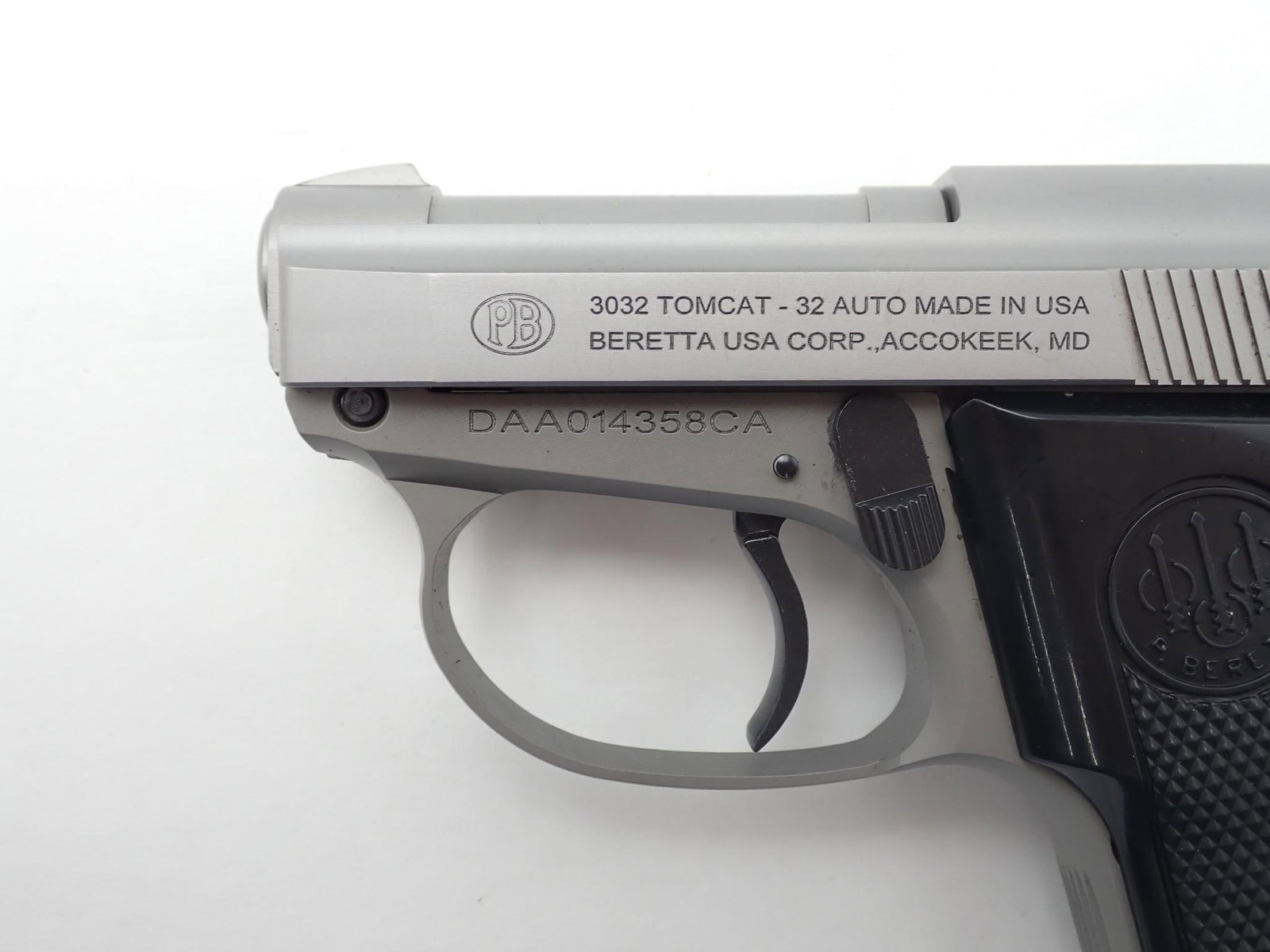 Beretta 3032 Tomcat Pistol - 10