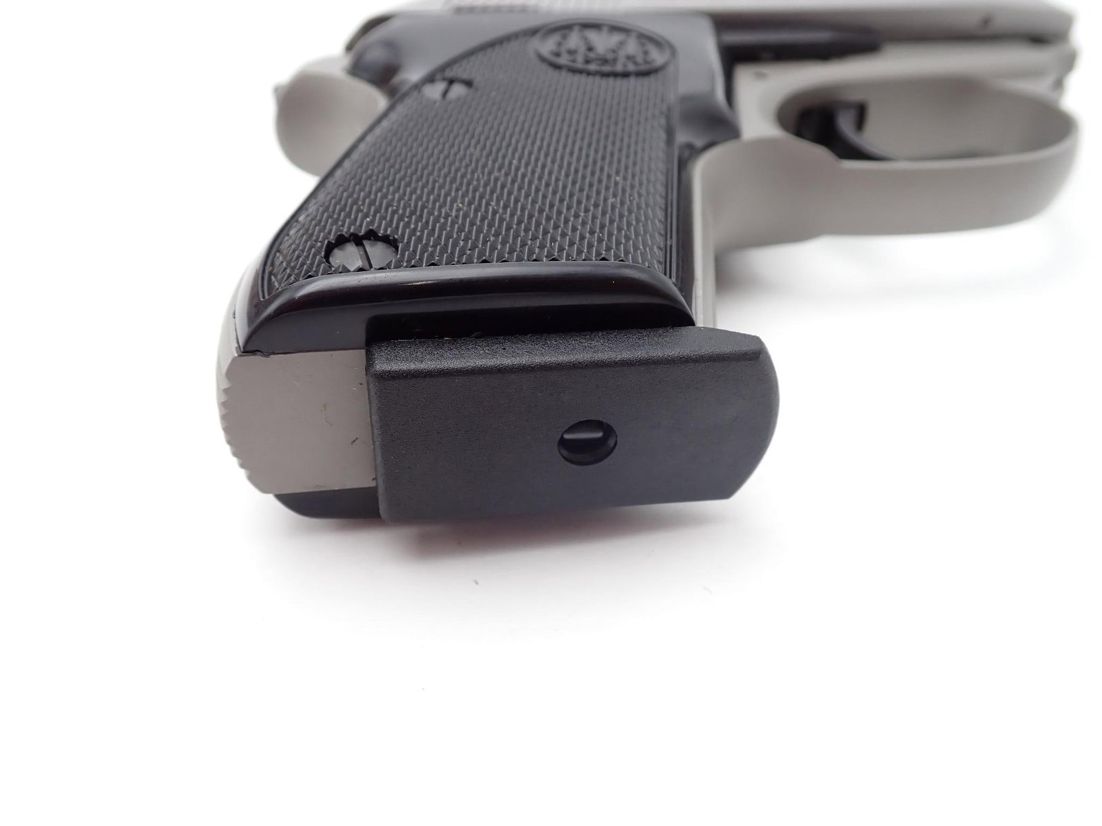 Beretta 3032 Tomcat Pistol - 6