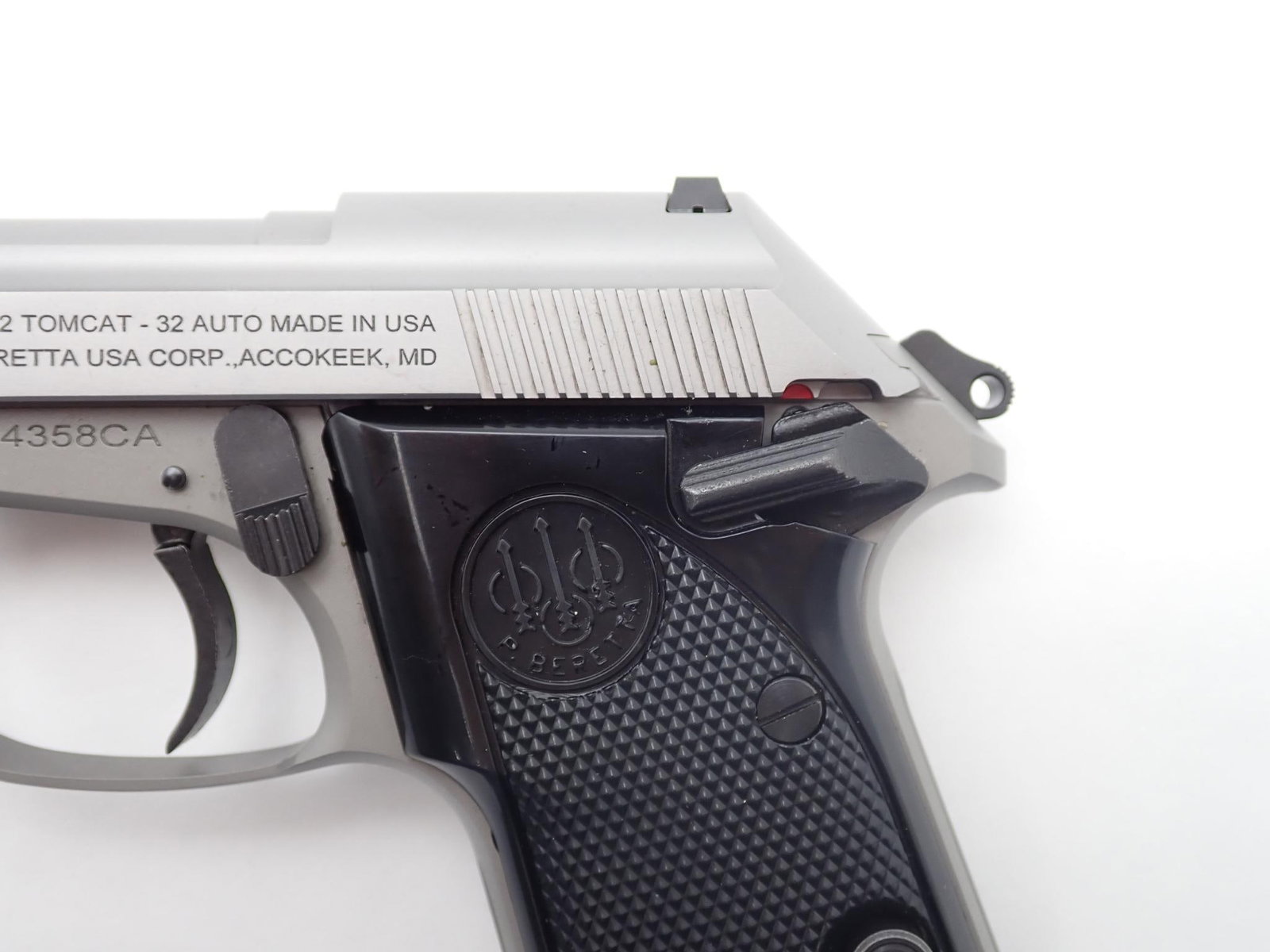 Beretta 3032 Tomcat Pistol - 9