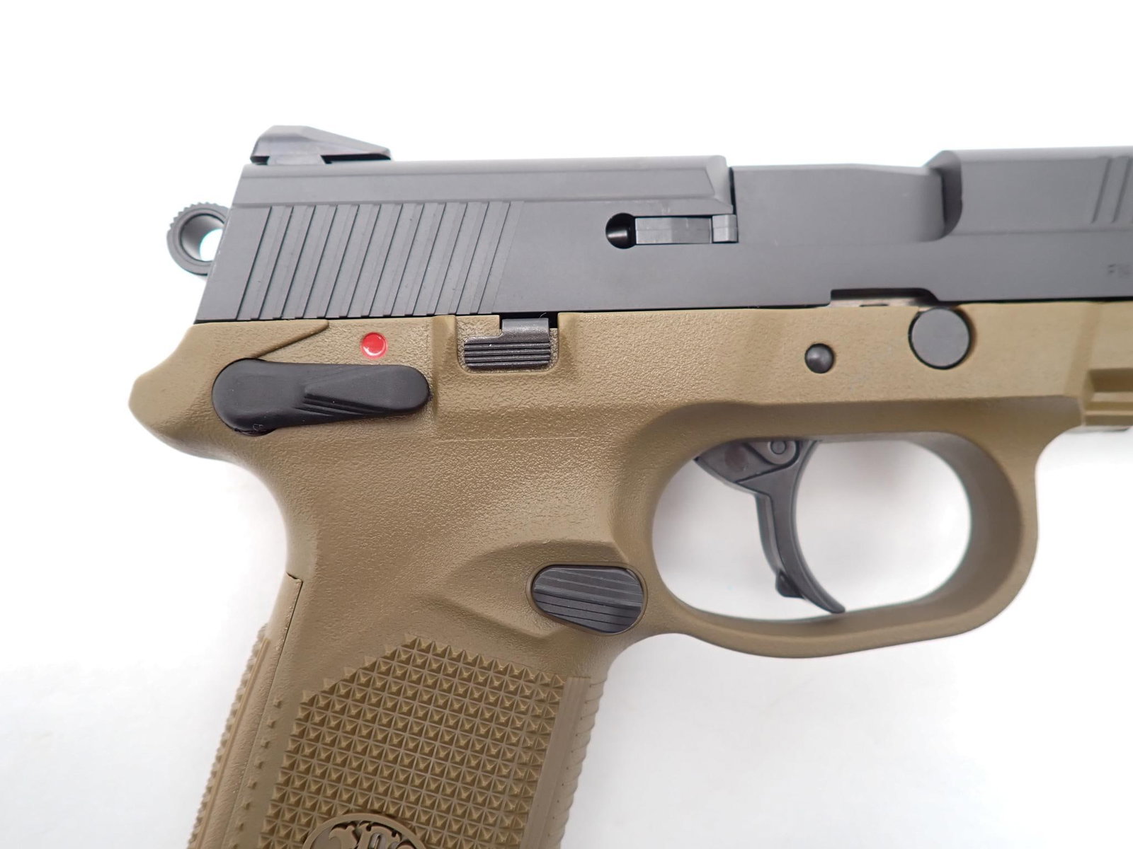 FN FNX-45 Pistol - 4