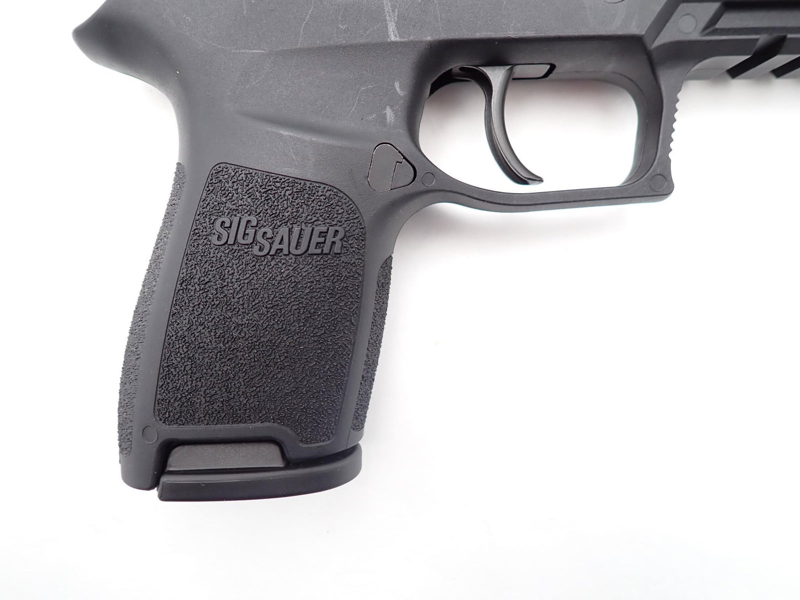 Sig Sauer P320 Pistol - 3
