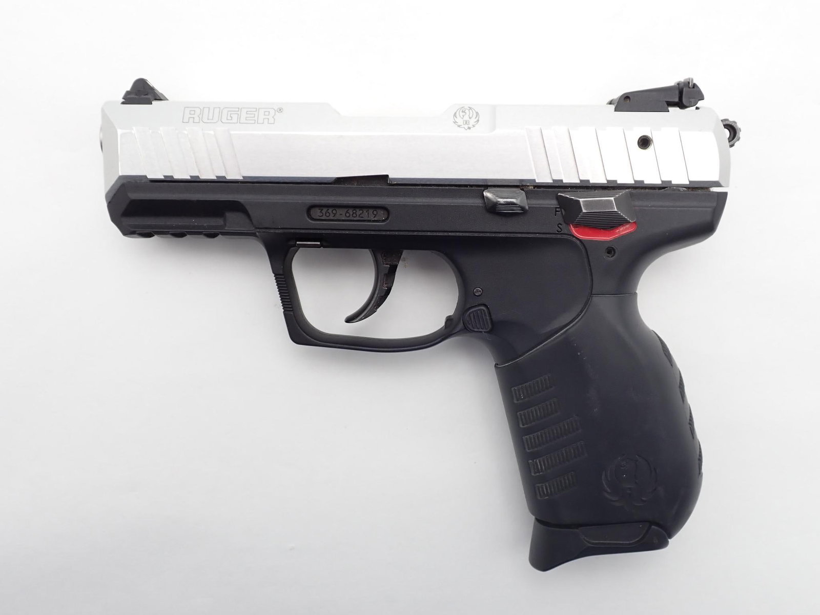 Ruger SR22 Pistol - 2