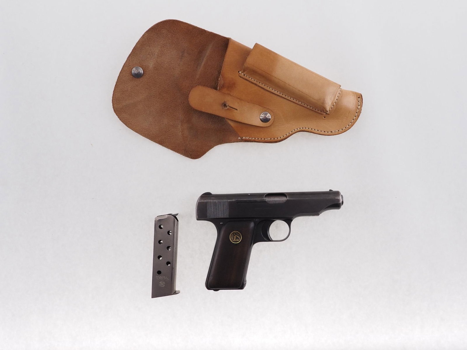 Deutsche Werke Ortgies Patent Pistol - 14