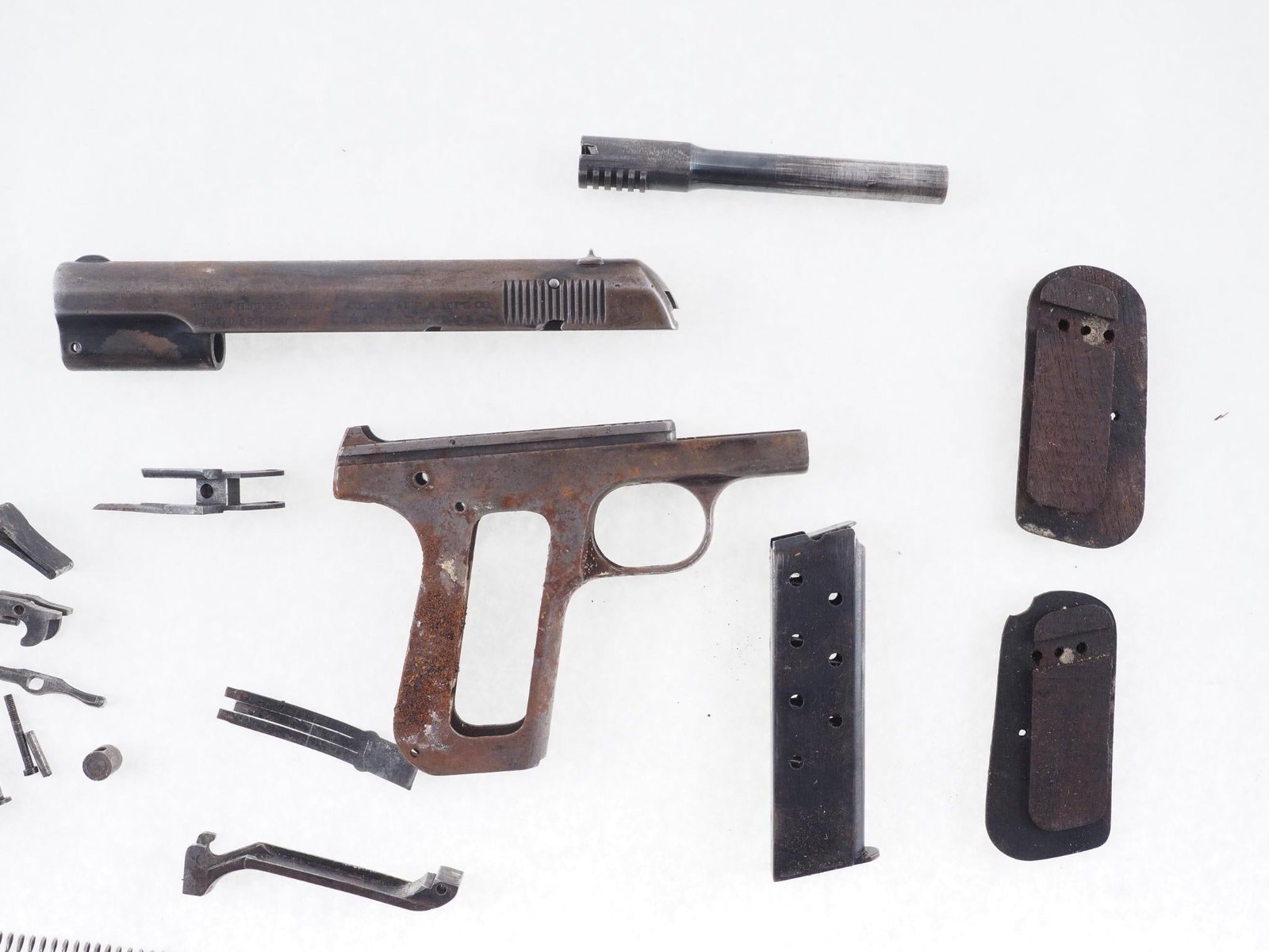 Colt 1903 Pistol - 7