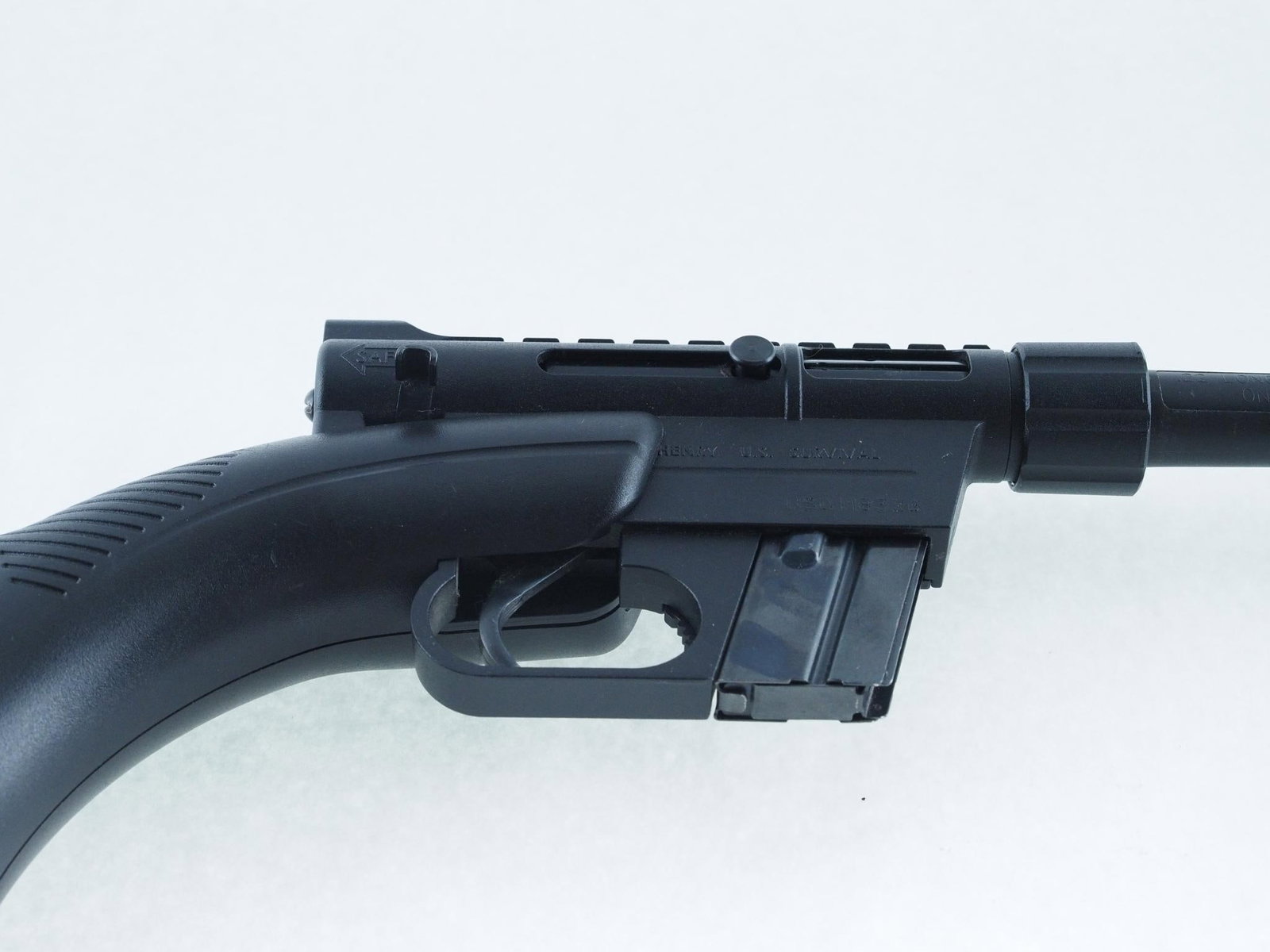 Henry H002 B US Survival Rifle - 8
