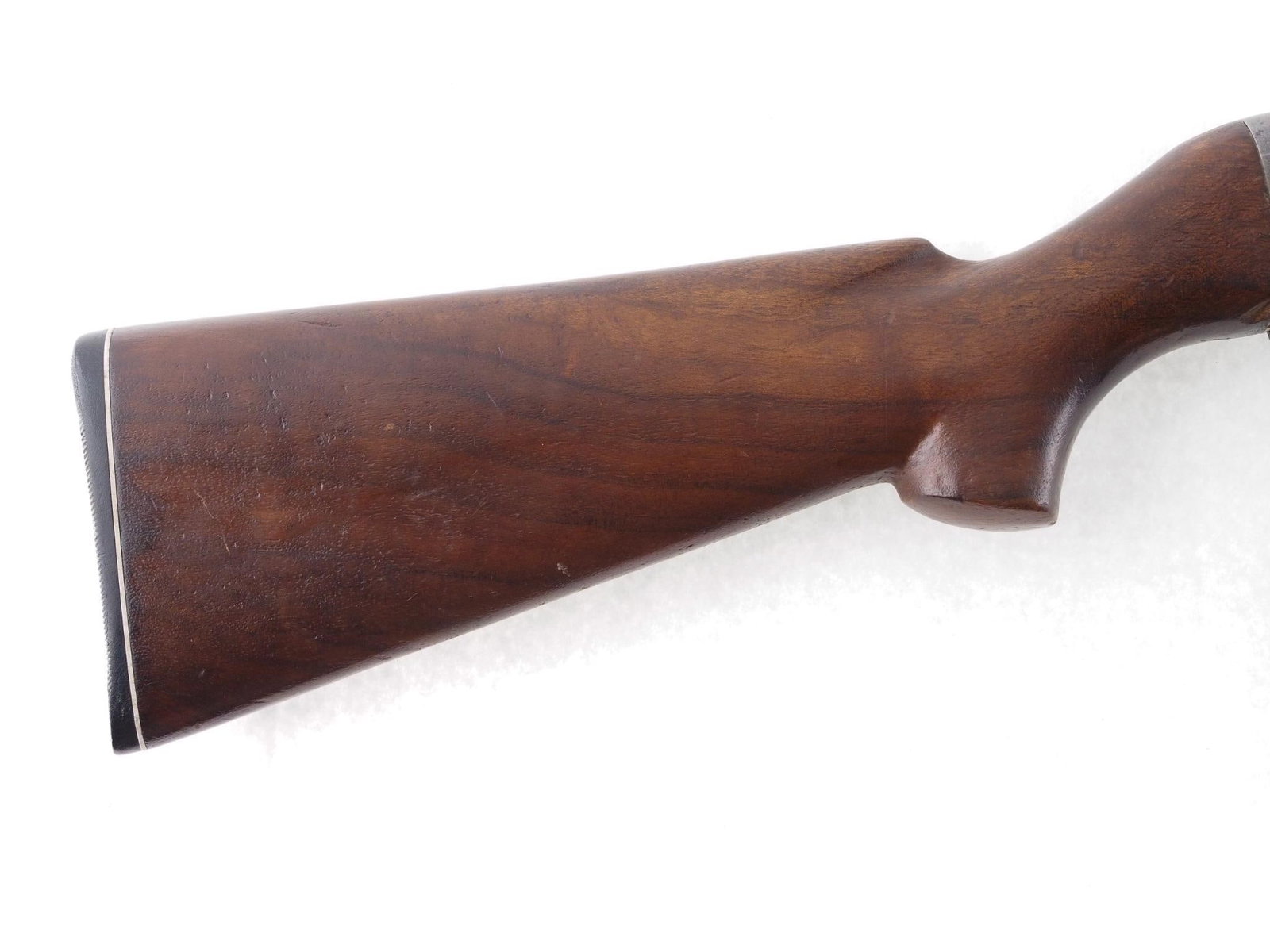 Stevens 820 B Shotgun - 4