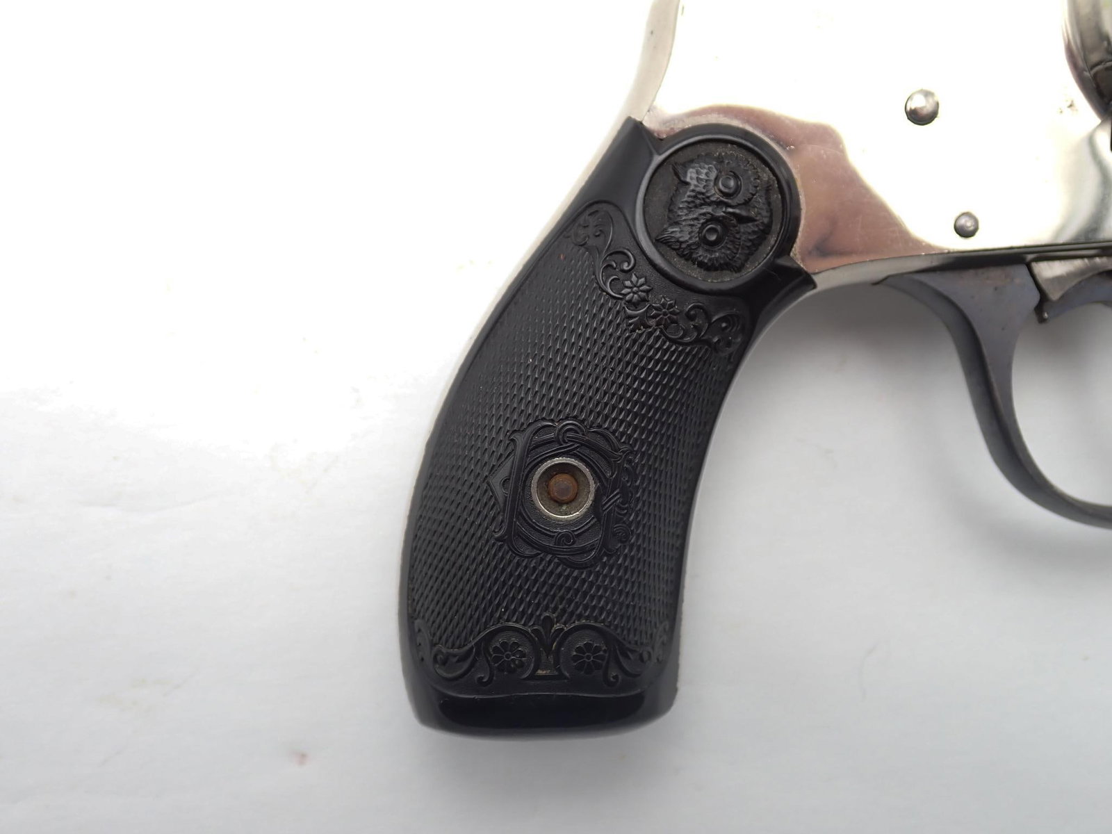 Iver Johnson Hammerless Revolver - 3