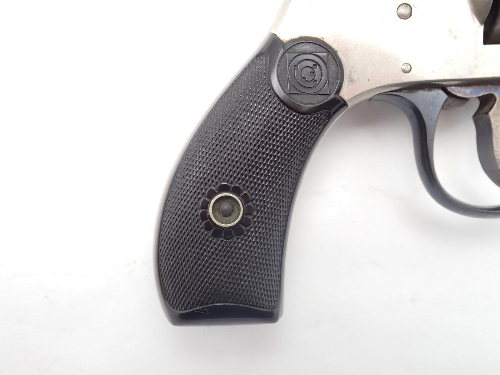 Harrington and Richardson Auto Eject Revolver - 3