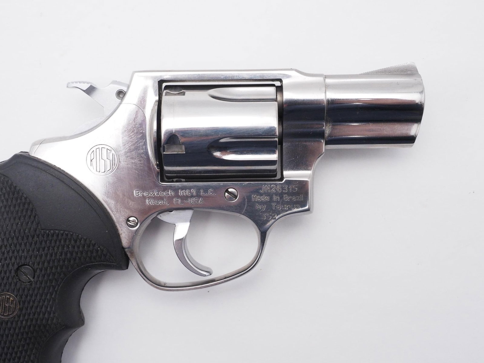 Rossi Model 352 Revolver - 5