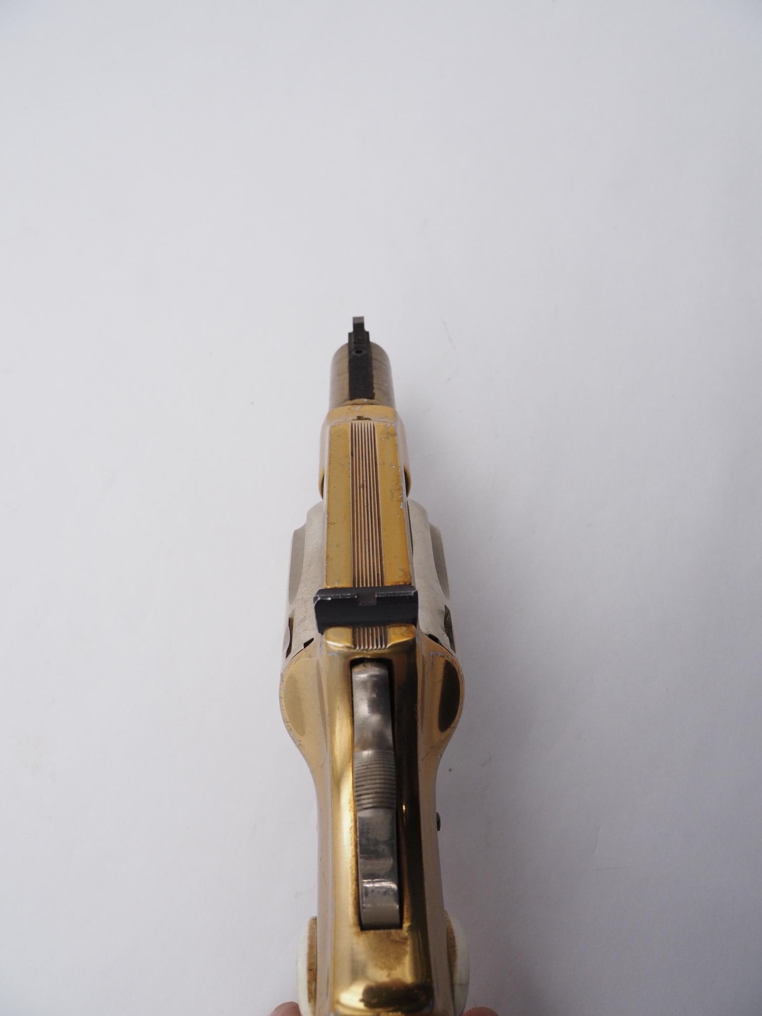 High Standard R-101 Revolver - 9