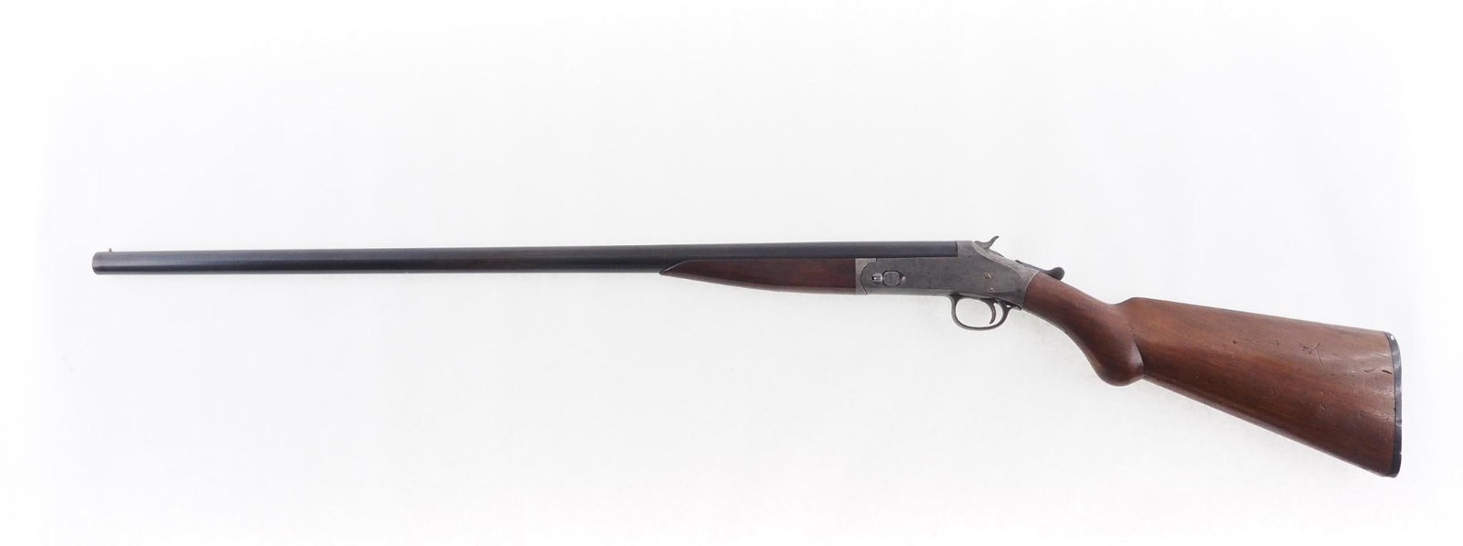 Harrington & Richardson 1900 Shotgun - 2