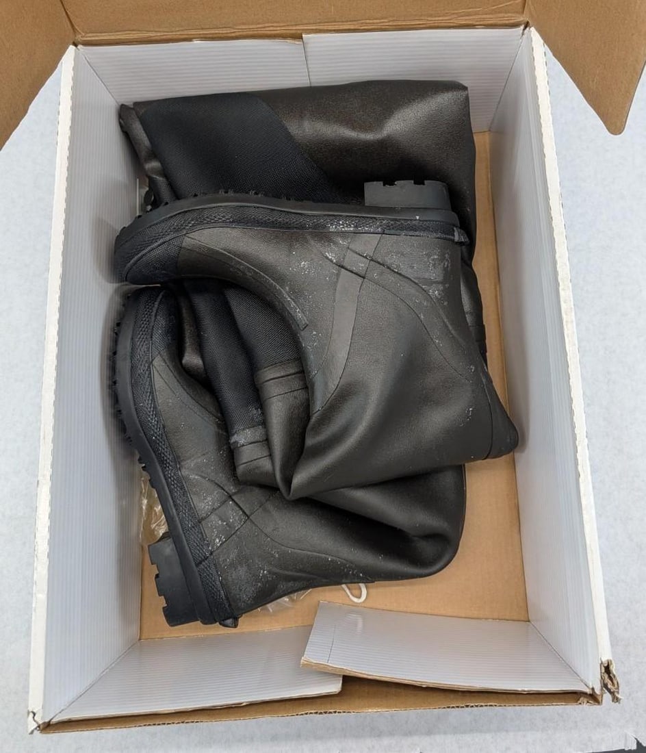 Calcutta Chest Waders: size 10, style: CRW, brown