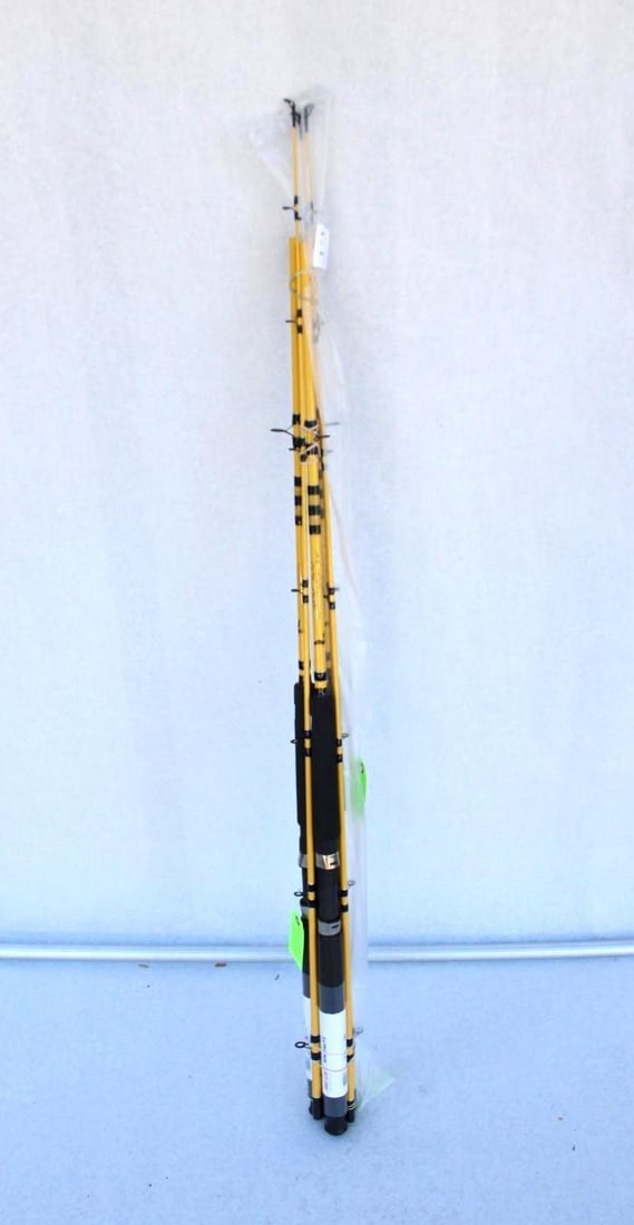 (3) Eagle Claw Starfire Fishing Rods (1 of 5)