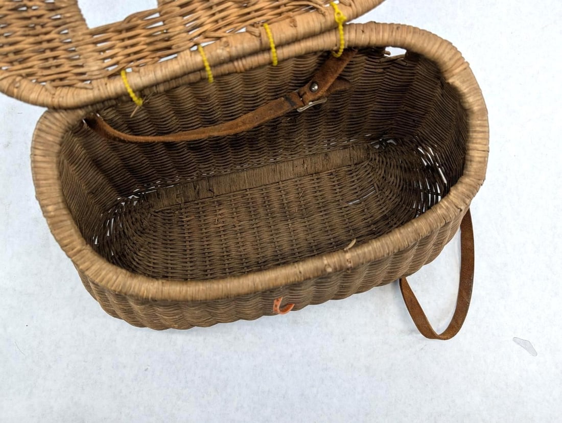 Vintage Wicker Fishing Creel - 4