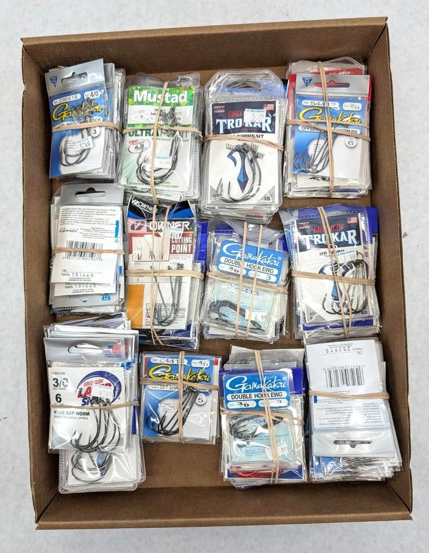 (100+/-) Packages of Asst. Fish Hooks (1 of 1)