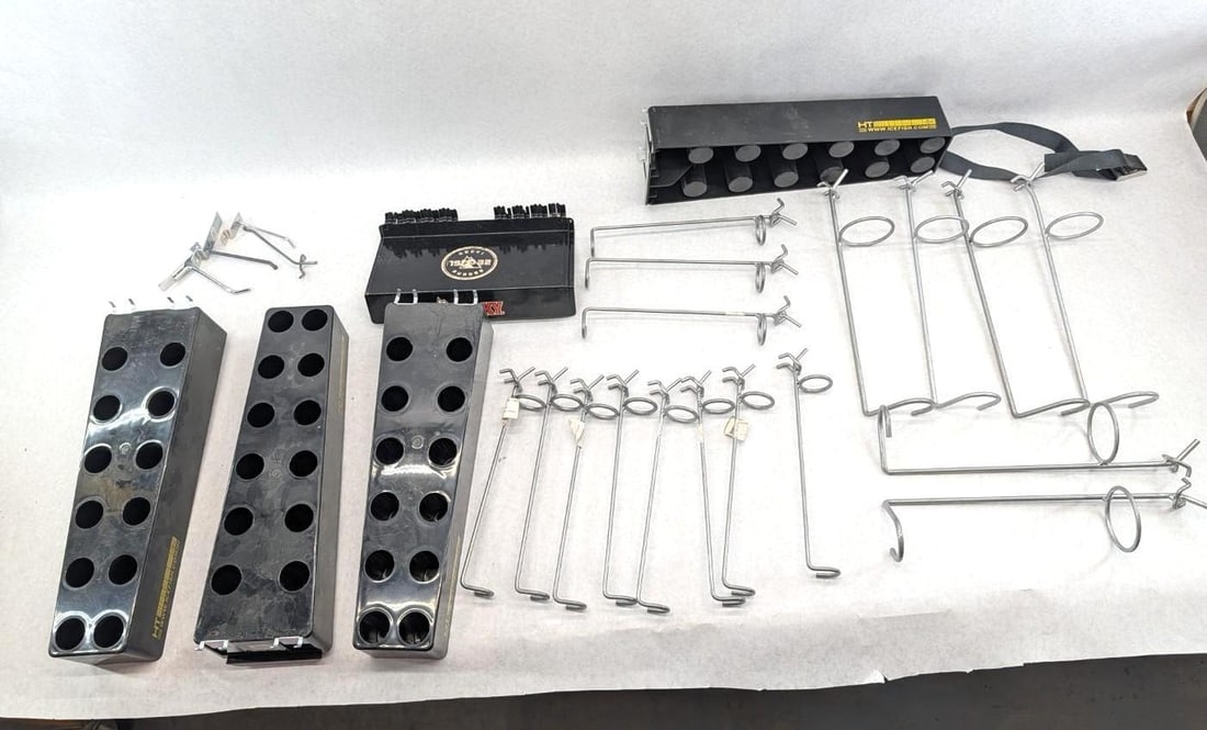 Pegboard Store Display Hardware: includes brackets and rod holders