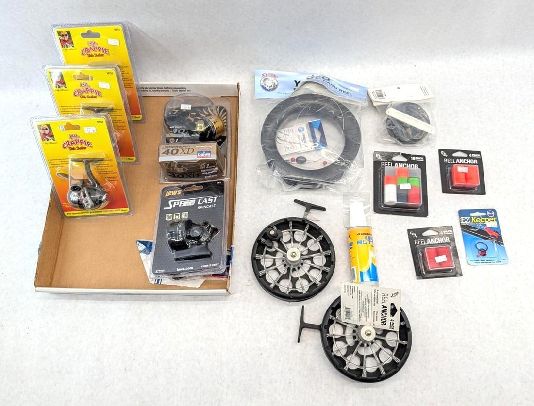 (5+/-) Fishing Reels & Accessories: including Daiwa, Mr. Crappie, etc