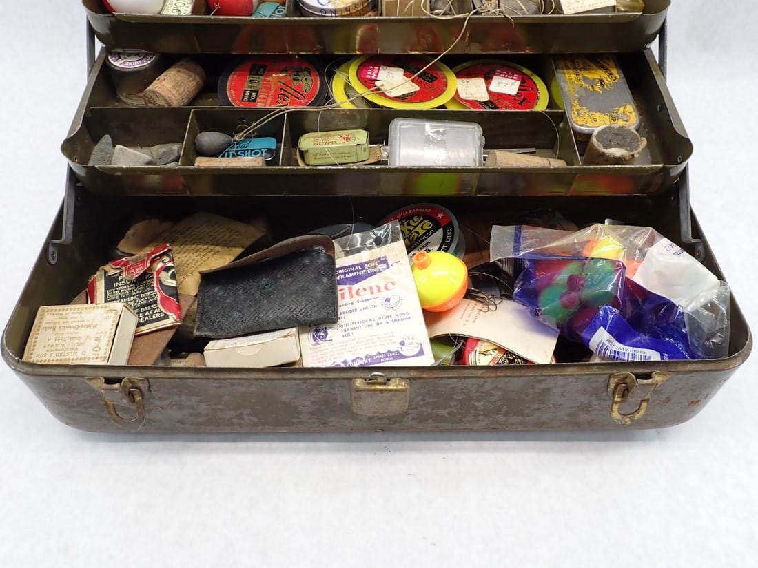Vintage Fishing Tackle Box and Contents - 4