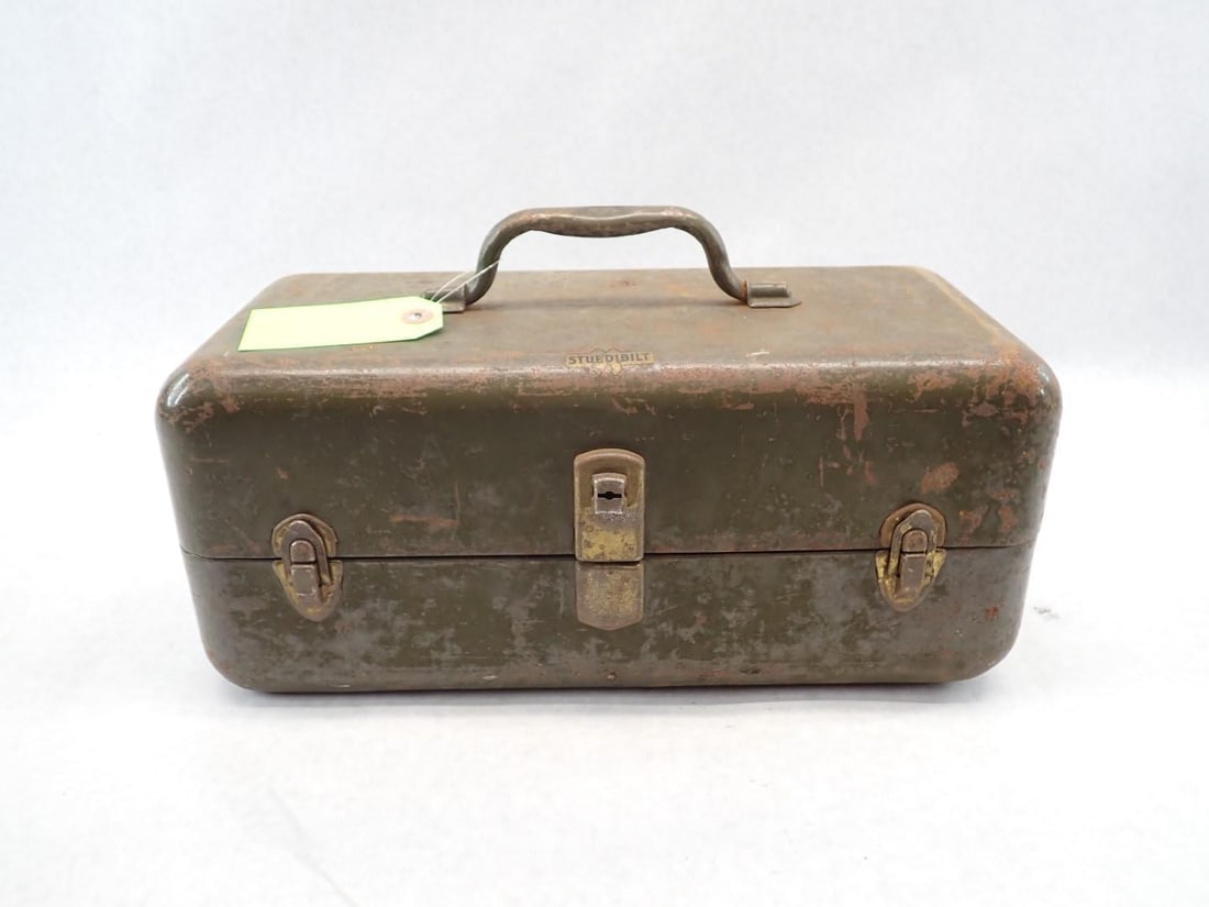 Vintage Fishing Tackle Box and Contents - 5